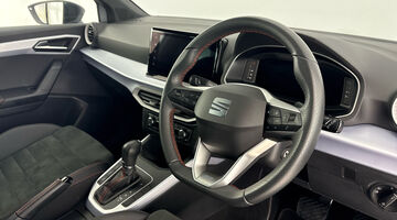 2023 SEAT TSI FR Sport DSG Euro 6 5-door (Silver) - Image: 6