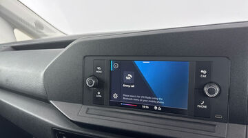 2022 Volkswagen 2.0 TDI C20 Commerce Plus DSG SWB Euro 6 5-door (White) - Image: 25
