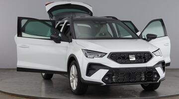 2026 SEAT 1.0 TSI FR First Edition DSG Euro 6 5-door (Multicolour) - Image: 9