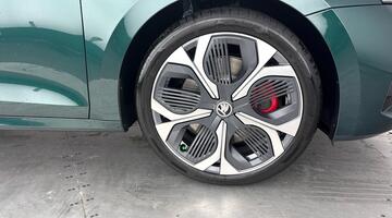 2026 Škoda Hatch vRS 2.0 TSI 265 PS DSG (Green) - Image: 5