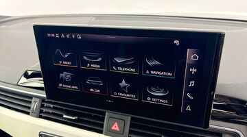 2024 Audi 2.0 TFSI 40 S line Sportback S Tronic Euro 6 5-door (Black) - Image: 18