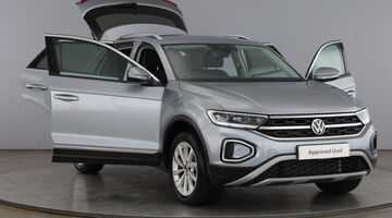 2025 Volkswagen TSI Style Euro 6 5-door (Silver) - Image: 10