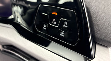 2023 Volkswagen TSI Life Euro 6 5-door (White) - Image: 21