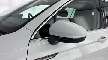 2023 Volkswagen TSI Life DSG Euro 6 5-door (White) - Image: 38