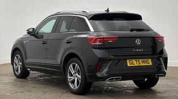 2025 Volkswagen TSI R-Line Euro 6 5-door (Black) - Image: 3