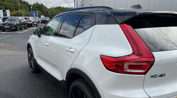 2026 Volvo 2.0 B3 MHEV Ultra Black Edition DCT Auto Euro 6 5-door (White) - Image: 16