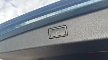 2026 Volkswagen Elegance 1.5 eTSI 150 PS 7-Speed DSG 5-door (Blue) - Image: 18