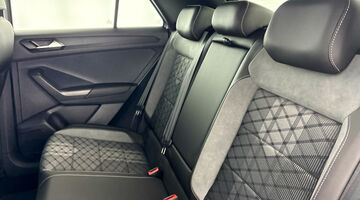 2025 Volkswagen 2.0 TDI R-Line DSG Euro 6 5-door (Silver) - Image: 31