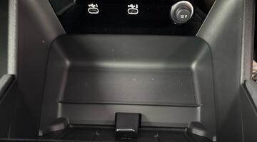 2026 Audi Q6 SUV Black Edition e-tron performance 225,00 kW (Black) - Image: 12
