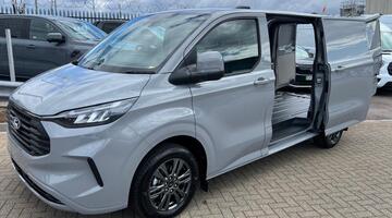 2026 Ford 2.080 EcoBlue Limited Auto L1 H1 Euro 6 5-door (Grey) - Image: 5