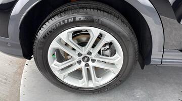 2025 Audi 2.0 TDI Sport S Tronic quattro Euro 6 5-door (Black) - Image: 26