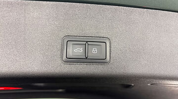 2025 Audi TFSI Edition 1 S Tronic Euro 6 5-door (Green) - Image: 28