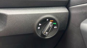 2025 Volkswagen TSI Style Euro 6 5-door (Silver) - Image: 28