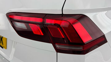 2023 Volkswagen TSI R-Line DSG Euro 6 5-door (White) - Image: 31