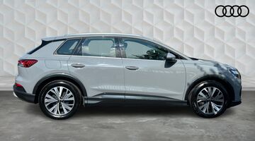2024 Audi 45 Sport Auto 5-door 82kWh (Grey) - Image: 4