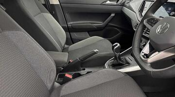 2025 Volkswagen 1.0 TSI Match Euro 6 5-door (Silver) - Image: 10