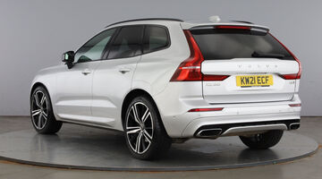 2021 Volvo 2.0 B5 MHEV R-Design Pro Auto Euro 6 5-door (Silver) - Image: 3