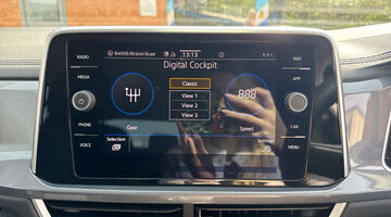 2025 Volkswagen TSI Style Euro 6 5-door (Black) - Image: 42