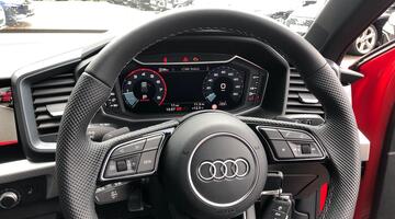 2026 Audi Sportback Black Edition 30 TFSI 116 PS S tronic (Red) - Image: 64