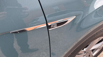 2024 Volkswagen 2.0 TDI R-Line DSG Euro 6 5-door (Blue) - Image: 32