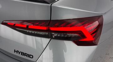 2026 Škoda Hatch SportLine 1.5 TSI e-TEC 150 PS DSG (Silver) - Image: 27