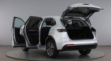 2026 Geely EM-i 29.8kWh Ultra Auto Euro 6 5-door (Silver) - Image: 11
