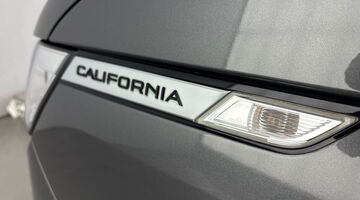 2022 Volkswagen 2.0 BiTDI Ocean DSG Euro 6 4-door (Grey) - Image: 38
