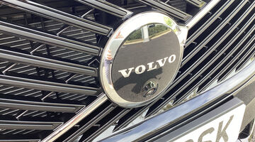 2026 Volvo 2.0 T8 18.8kWh Ultra Dark Auto 4WD Euro 6 5-door (Black) - Image: 25