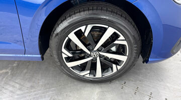 2026 Volkswagen 1.0 TSI Match DSG Euro 6 5-door (Blue) - Image: 5