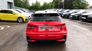 2026 Audi Sportback Black Edition 30 TFSI 116 PS S tronic (Red) - Image: 48