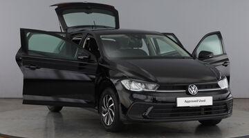 2024 Volkswagen 1.0 TSI Life Euro 6 5-door (Black) - Image: 10