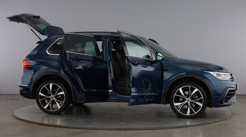 2023 Volkswagen TSI 13kWh R-Line DSG Euro 6 5-door (Blue) - Image: 11