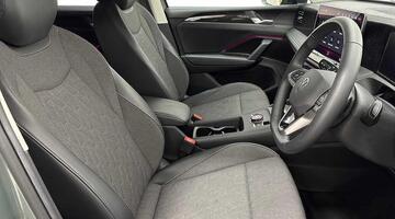 2025 Volkswagen TSI eHybrid 19.7kWh Match DSG Euro 6 5-door (Green) - Image: 10