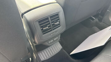 2025 Volkswagen TSI Style Euro 6 5-door (Black) - Image: 22