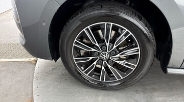 2024 Volkswagen 1.4 TSI eHybrid Style 5-door LWB DSG (Grey) - Image: 41