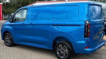 2026 Ford 2.080 EcoBlue Limited Auto L1 H1 Euro 6 5-door (Blue) - Image: 4