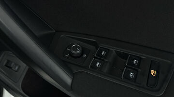 2023 Volkswagen TSI Life DSG Euro 6 5-door (White) - Image: 20