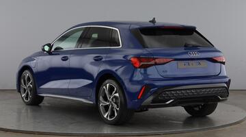2026 Audi Sportback S line TFSI e 204 PS S tronic (Blue) - Image: 3