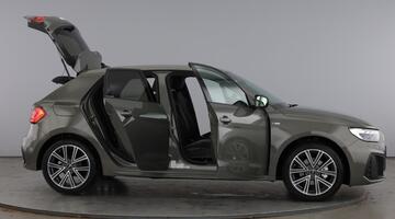 2026 Audi Sportback S line 30 TFSI 116 PS S tronic (Grey) - Image: 9
