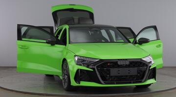 2026 Audi RS 3 Sportback Carbon Black 400 PS S tronic (Green) - Image: 9