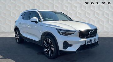 2025 Volvo 2.0 B4 MHEV Ultra Bright DCT Auto Euro 6 5-door (White) - Image: 1