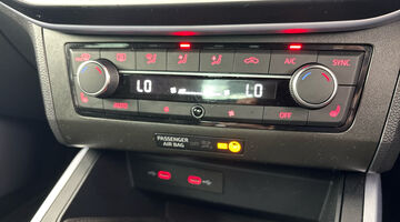 2023 SEAT TSI FR Sport DSG Euro 6 5-door (Silver) - Image: 8