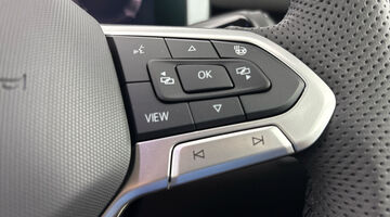 2026 Volkswagen ETSI MHEV R-Line DSG Euro 6 5-door (Grey) - Image: 25