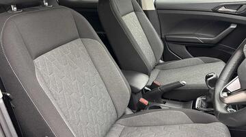 2026 Volkswagen 1.0 TSI Match Euro 6 5-door (Silver) - Image: 10