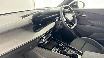 2026 Audi 2.0 TDI Edition 1 Sportback S Tronic quattro Euro 6 5-door (Blue) - Image: 2