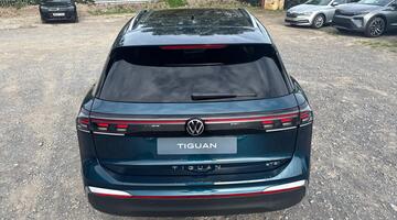 2026 Volkswagen Elegance 1.5 eTSI 150 PS 7-Speed DSG 5-door (Blue) - Image: 10