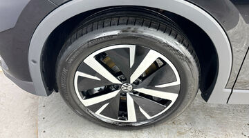 2026 Volkswagen 2.0 TDI Elegance DSG Euro 6 5-door (Black) - Image: 38