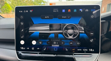 2026 Volkswagen 2.0 TSI R DSG 4Motion Euro 6 5-door (Blue) - Image: 35