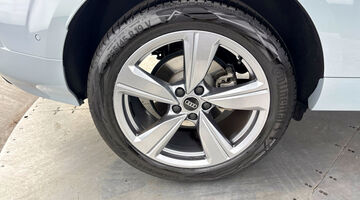 2026 Audi TFSI S line S Tronic Euro 6 5-door (Grey) - Image: 33
