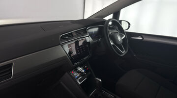 2024 Volkswagen TSI EVO Match DSG Euro 6 5-door (Blue) - Image: 2